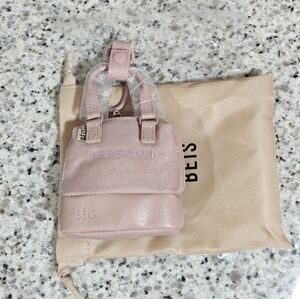 BEIS The Micro Weekender Charm in Atlas Pink
